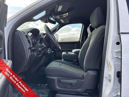 2026 RAM 2500 Black Express Crew Cab 4x4 6'4' Box