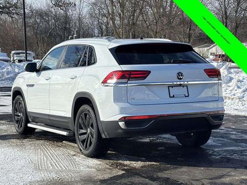 2023 Volkswagen Atlas Cross Sport 2.0T SE w/Technology 4MOTION