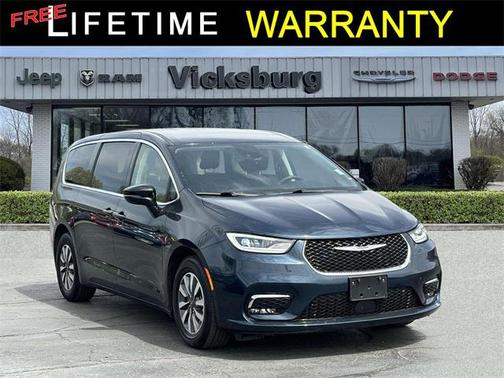 2024 Chrysler Pacifica Hybrid Select