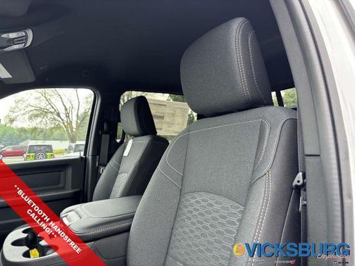 2025 RAM 2500 Tradesman Crew Cab 4x4 6'4' Box