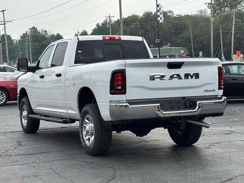 2025 RAM 2500 Tradesman Crew Cab 4x4 6'4' Box