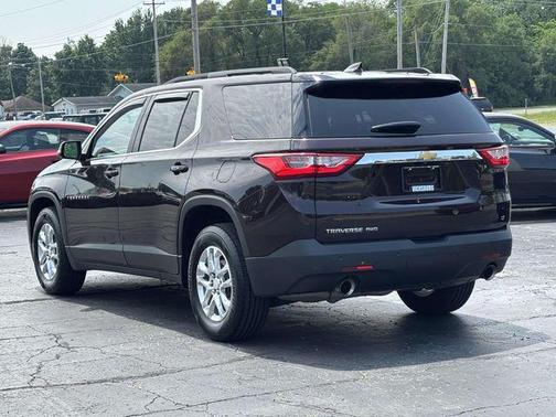 2021 Chevrolet Traverse LT Cloth
