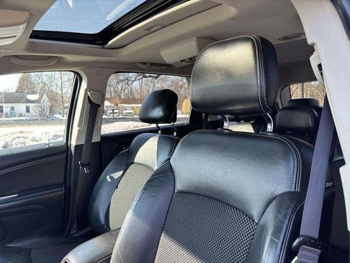 2020 Dodge Journey Crossroad