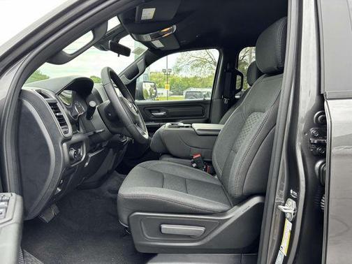 2025 RAM 1500 Warlock Crew Cab 4x4 5'7' Box