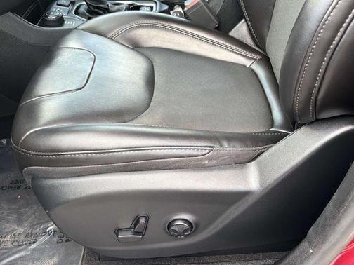 2019 Jeep Cherokee Altitude