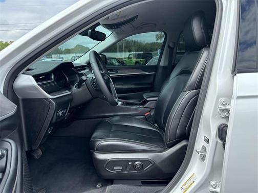 2023 Jeep Grand Cherokee Limited X