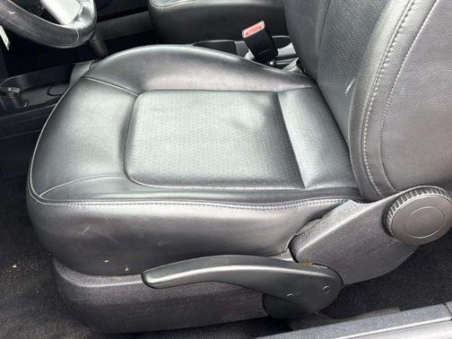 2008 Volkswagen New Beetle SE