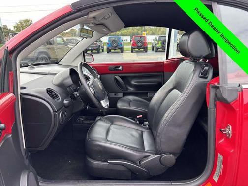 2008 Volkswagen New Beetle SE