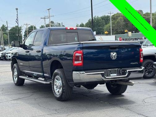 2021 RAM 3500 Tradesman Crew Cab 4x4 6'4' Box