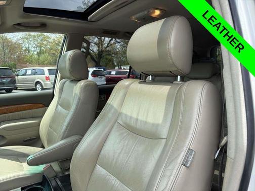 White 2005 Lexus GX 470 470