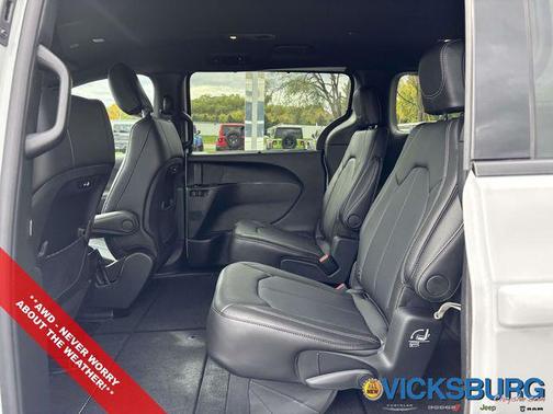 2026 Chrysler Pacifica L