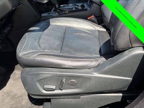 Blue Metallic 2018 Ford Explorer XLT