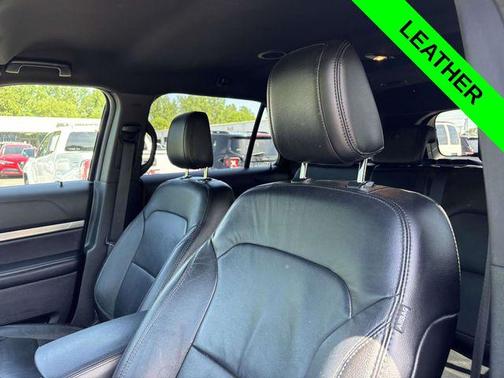 Blue Metallic 2018 Ford Explorer XLT