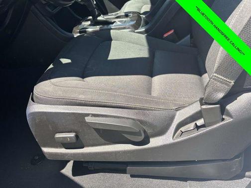 Summit White 2019 GMC Canyon SLE