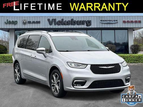 2024 Chrysler Pacifica L