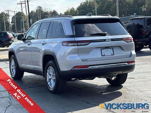 2025 Jeep Grand Cherokee Laredo