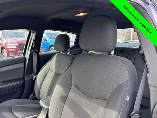 2012 Dodge Avenger SE