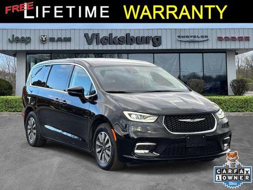 2024 Chrysler Pacifica Hybrid Select