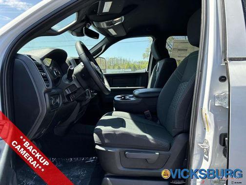 2025 RAM 2500 Tradesman Crew Cab 4x4 6'4' Box