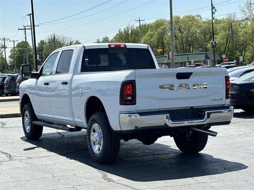 2025 RAM 2500 Tradesman Crew Cab 4x4 6'4' Box