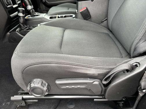 2021 Jeep Wrangler Sport S