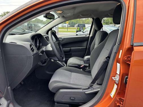 2011 Dodge Caliber Mainstreet