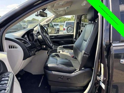 2013 Chrysler Town & Country Touring-L