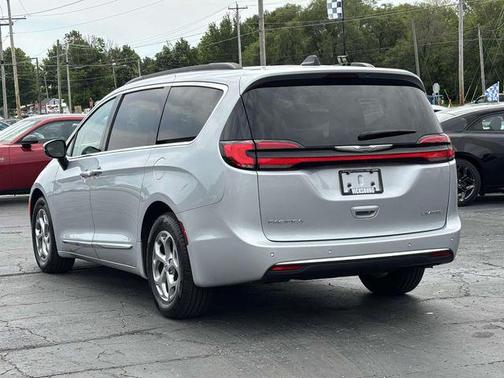 2023 Chrysler Pacifica Limited