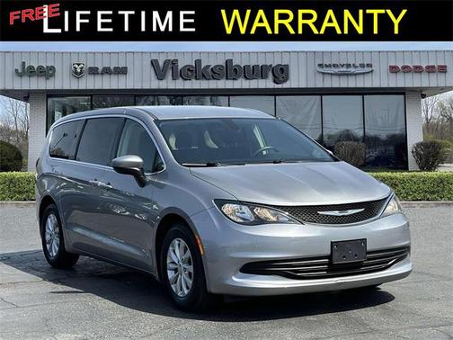 2017 Chrysler Pacifica Touring