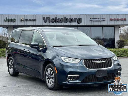 2022 Chrysler Pacifica Hybrid Touring L
