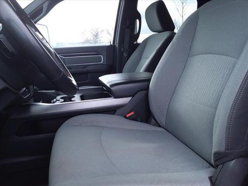 2023 RAM 2500 Big Horn Crew Cab 4x4 6'4' Box