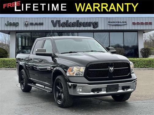2017 RAM 1500 SLT