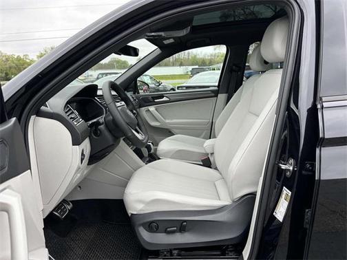 2024 Volkswagen Tiguan 2.0T SE R-Line Black 4MOTION