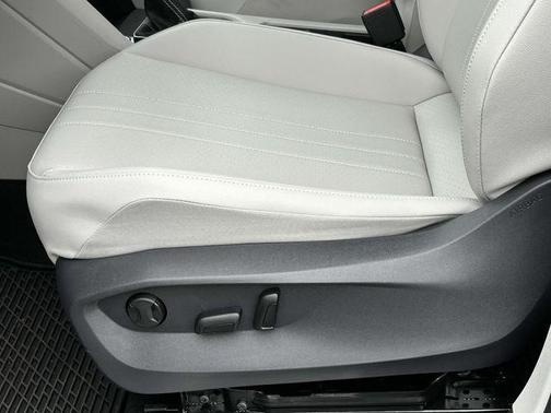 2024 Volkswagen Tiguan 2.0T SE R-Line Black 4MOTION