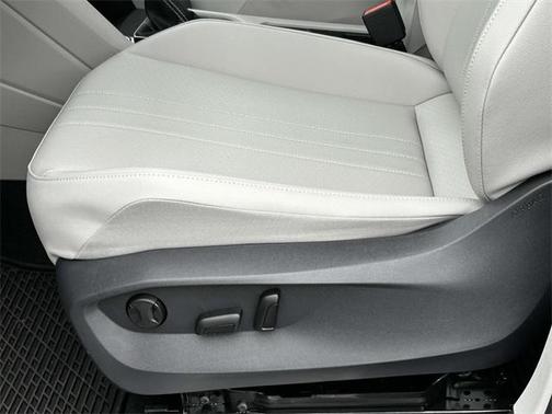 2024 Volkswagen Tiguan 2.0T SE R-Line Black 4MOTION