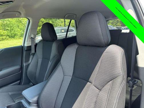 Crystal White Pearl 2022 Subaru Outback Premium
