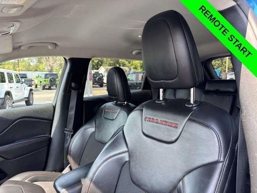 2020 Jeep Cherokee Trailhawk