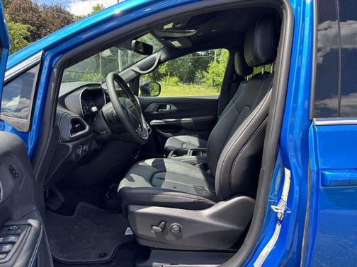 Blue 2027 Chrysler Pacifica L