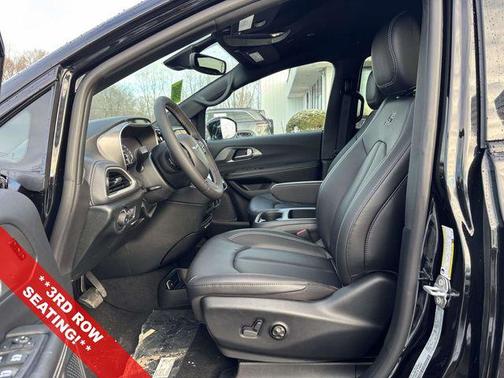 2026 Chrysler Pacifica L