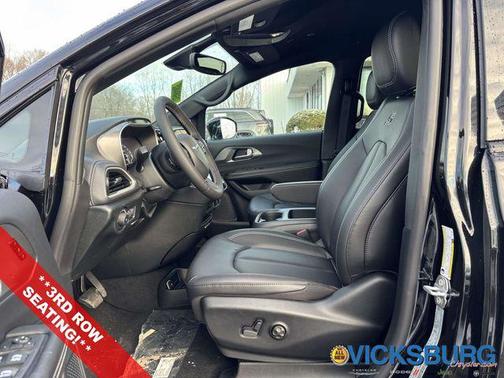 2026 Chrysler Pacifica L