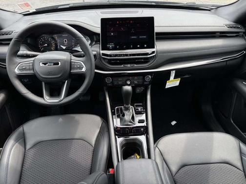 Fathom Blue Pearl Coat 2026 Jeep Compass Sport