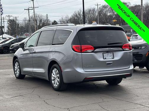 2018 Chrysler Pacifica Touring-L