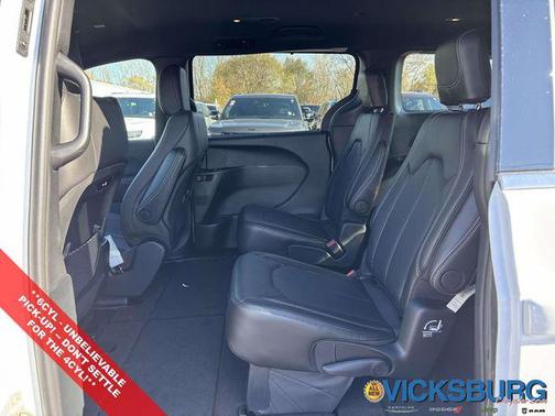 2026 Chrysler Pacifica L