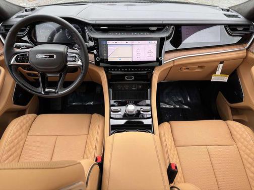 Diamond Black Crystal Pearlcoat 2026 Jeep Grand Cherokee Summit