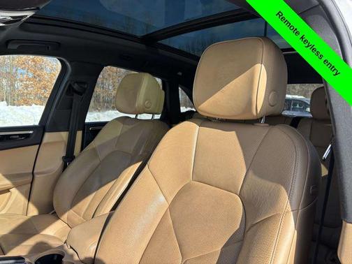 2018 Porsche Macan Sport Edition