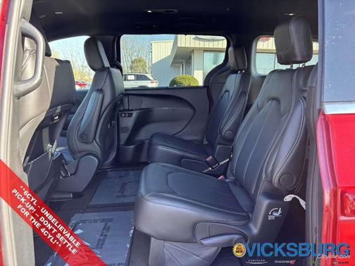 2026 Chrysler Pacifica L