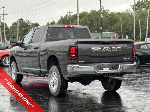2025 RAM 2500 Tradesman Crew Cab 4x4 6'4' Box