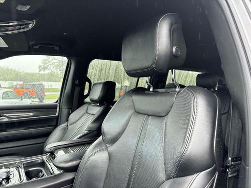 2022 Jeep Wagoneer Series III 4x4
