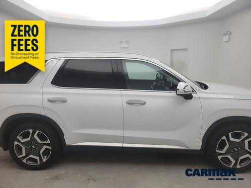 White 2024 Hyundai PALISADE SEL