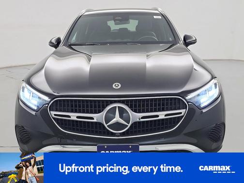 Black 2024 Mercedes-Benz GLC 300